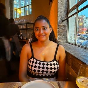 Meet your Posher, Cydney